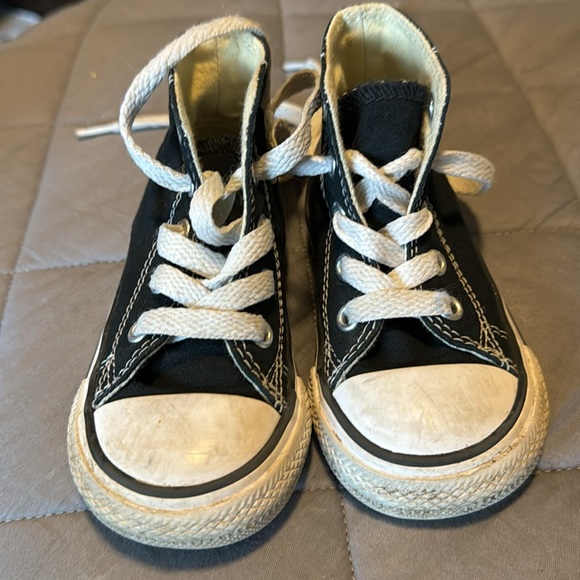 Infant Converse size 5 - Picture 5 of 5